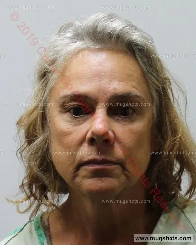 Booking photo of Robyn Mcloyd, Carter County, Sep 28, 2019