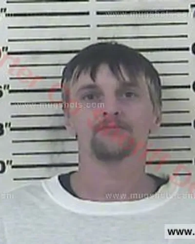 Booking photo of Nickalus Guinn, Carter County, Oct 20, 2015