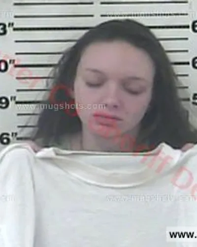 Booking photo of Hayleah Holmes, Carter County, Jan 22, 2018