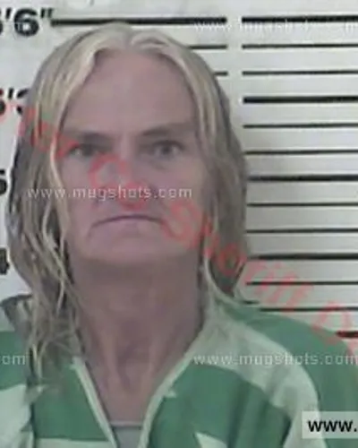 Booking photo of Tammy Marie Trimble, Carter County, Aug 8, 2017