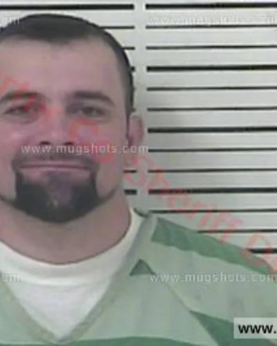 Booking photo of Larry Douglas Trivette Jr., Carter County, Oct 28, 2017