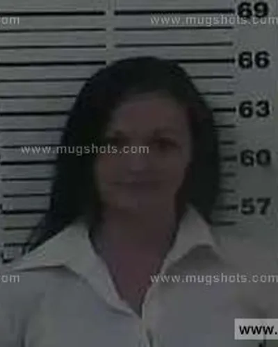 Booking photo of Nicole Taylor-Martsolf, Carter County, Apr 29, 2014