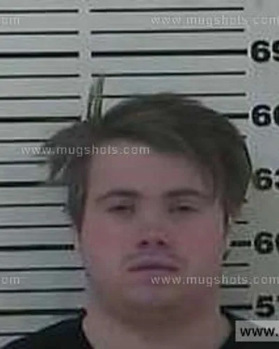Booking photo of Dustin Herron, Carter County, Dec 27, 2013