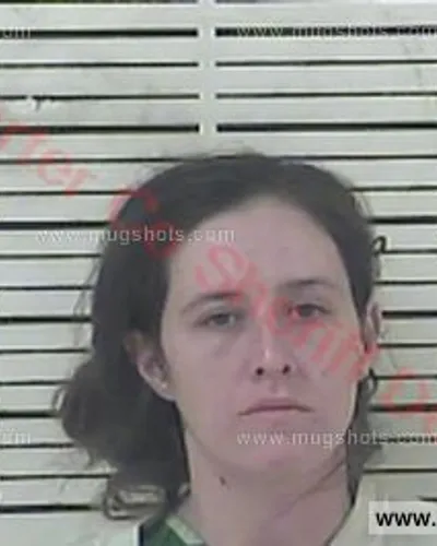 Booking photo of APRIL Cassandra FIELDS, Carter County, Aug 31, 2017