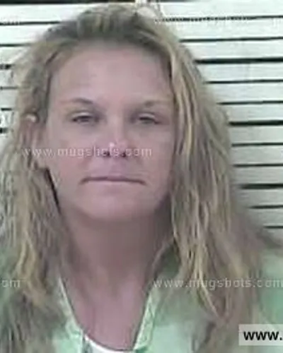 Booking photo of Nancy Denise Grindstaff, Carter County, Jun 9, 2015