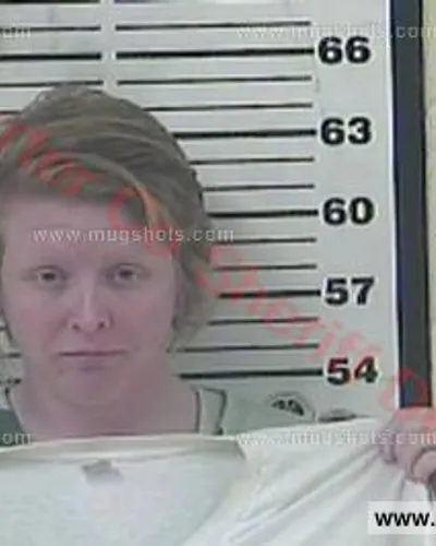 Booking photo of Mariah Usie, Carter County, May 31, 2018