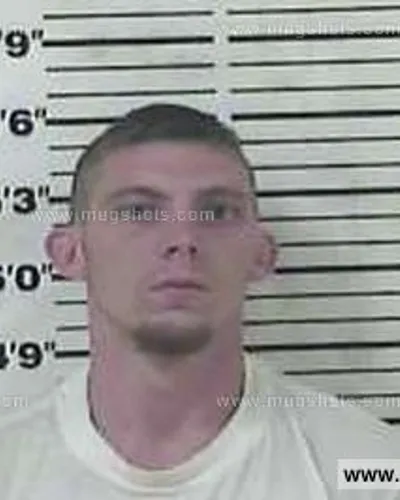 Booking photo of Huston Dwayne Hartley, Carter County, Jul 7, 2015