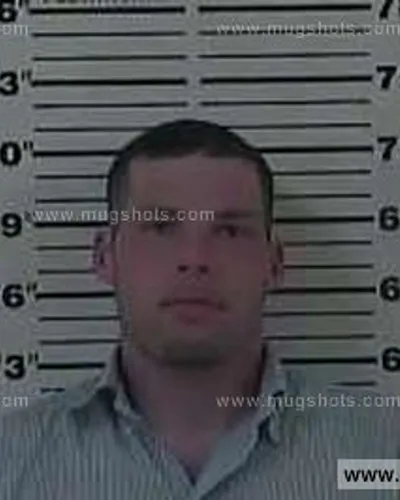 Booking photo of Noah Benjamin Lowe, Carter County, Feb 22, 2014