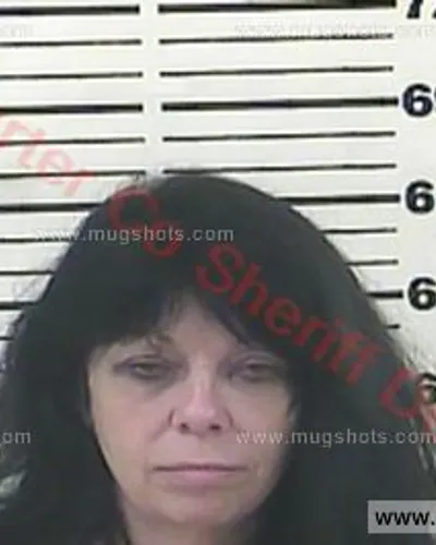 Booking photo of Linda Lee Mcconnell, Carter County, Jun 16, 2016