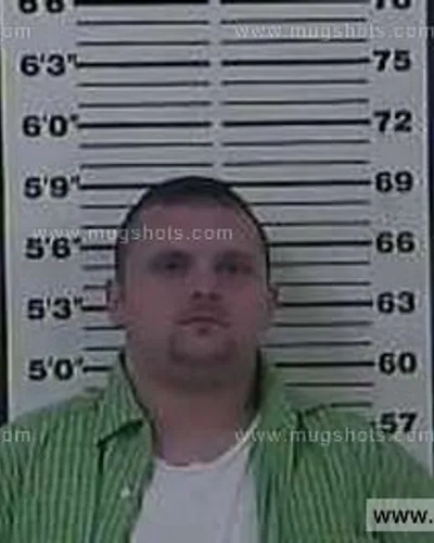 Booking photo of Dwayne Oliver, Carter County, Jun 29, 2013