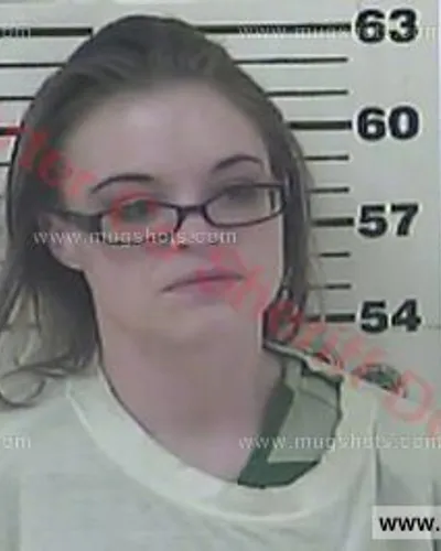 Booking photo of Tara Dunn, Carter County, Jun 7, 2017