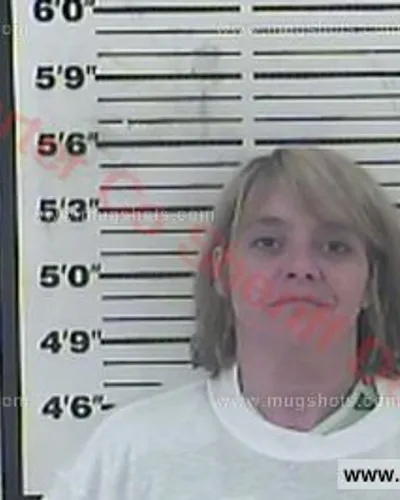 Booking photo of Vickie Lee Smith, Carter County, Jan 20, 2018