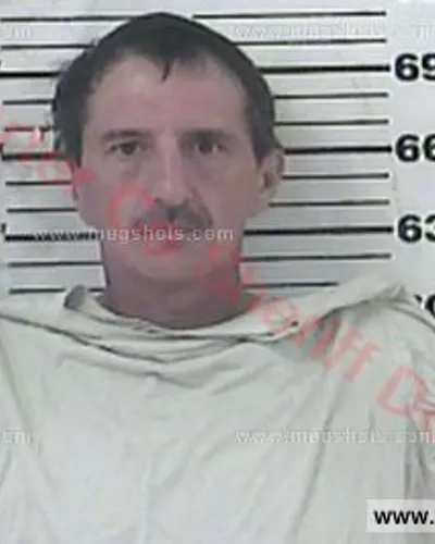 Booking photo of Ricky David Julian, Carter County, May 19, 2018