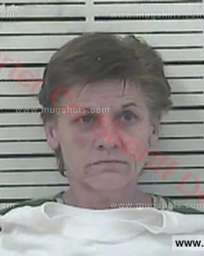 Booking photo of Beverly Faye Davenport, Carter County, Dec 9, 2017