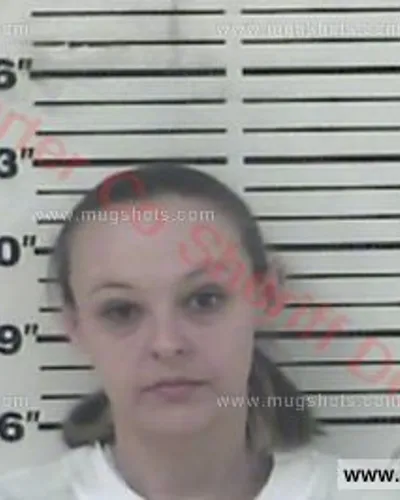 Booking photo of Lacey Nicole Houston, Carter County, Dec 5, 2017