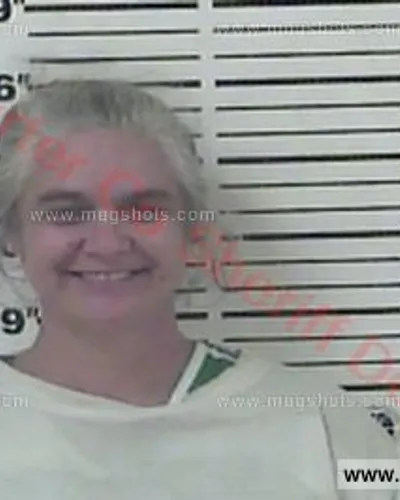 Booking photo of Lisa Hatley, Carter County, Aug 14, 2016