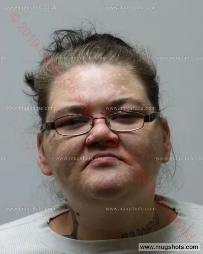 Booking photo of Amber Michelle Phillips, Carter County, May 28, 2019