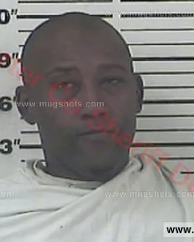 Booking photo of Desmond Montieze Johnson, Carter County, Nov 14, 2017