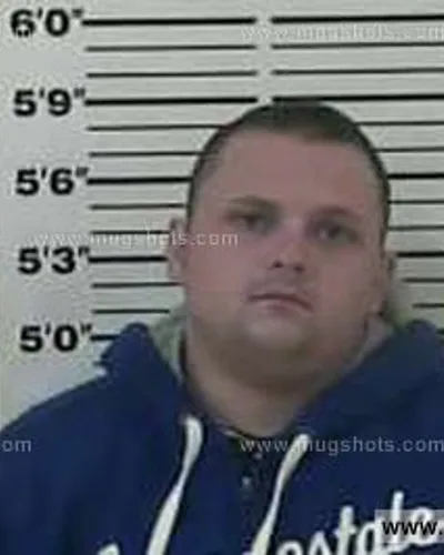 Booking photo of Dwayne Edward Oliver, Carter County, Nov 2, 2013