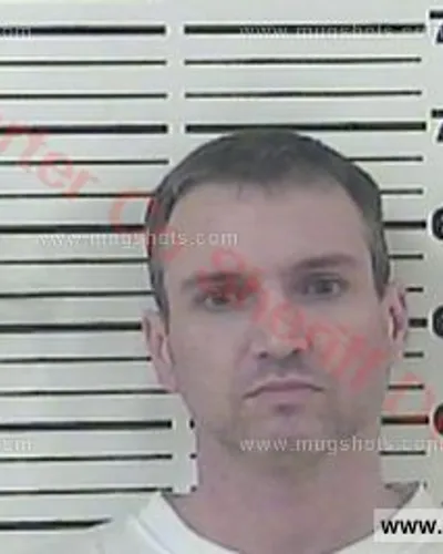 Booking photo of BENJAMIN Danny JONES, Carter County, Oct 5, 2016