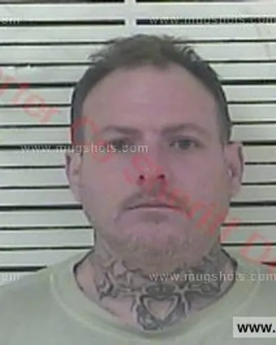 Booking photo of SCOTTY RAY QUINTON, Carter County, Apr 8, 2017