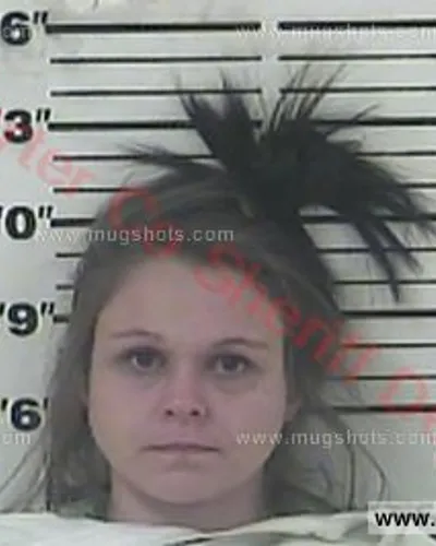 Booking photo of Tessa Hurt, Carter County, Nov 30, 2017