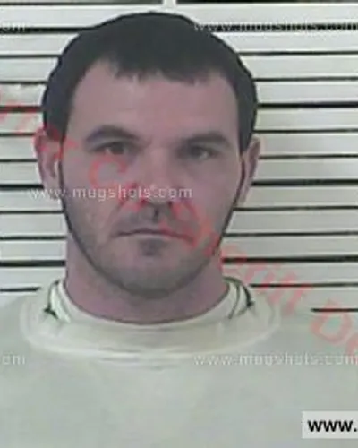 Booking photo of Derrick Mcinturff, Carter County, Dec 6, 2016