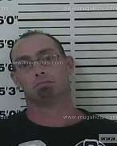 Booking photo of Dwayne Anthony Ellwood SR, Carter County, Jun 19, 2013