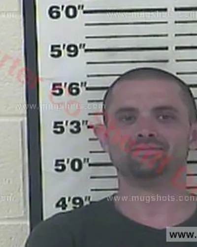 Booking photo of Dustin Lee Moss, Carter County, Mar 27, 2016