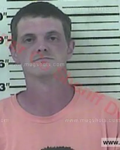 Booking photo of Dustin Ashe, Carter County, Sep 27, 2015