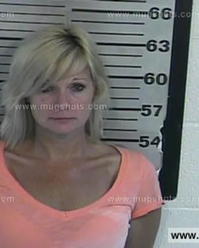 Booking photo of Angela Gable, Dyer County, Jun 4, 2016