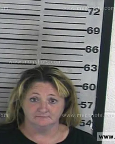 Booking photo of Angela Rae Hutching, Dyer County, Oct 3, 2016