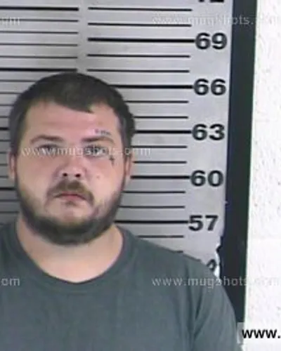 Booking photo of Kenny Charles Hutching, Dyer County, Oct 30, 2016