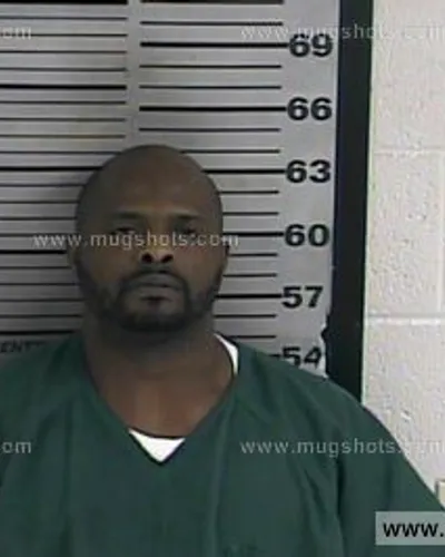 Booking photo of Bryant Thomas, Dyer County, Jun 7, 2016