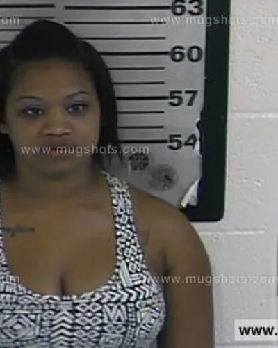 Booking photo of Amber Hopkins(young), Dyer County, Sep 18, 2016