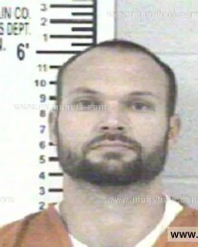 Booking photo of JESSE AARON MCCURRY, Franklin County, Sep 17, 2013