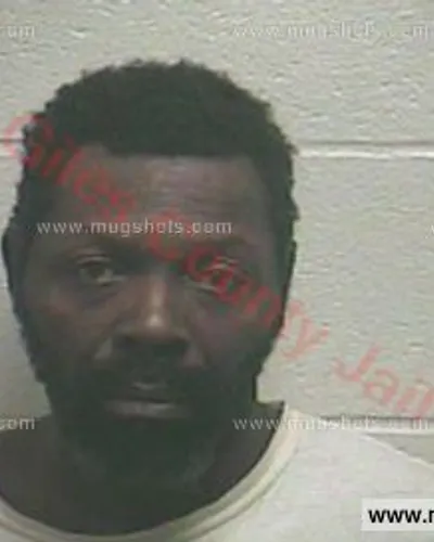 Booking photo of TRAVIS DEWAYNE HOWARD Jr., Giles County, Feb 22, 2018