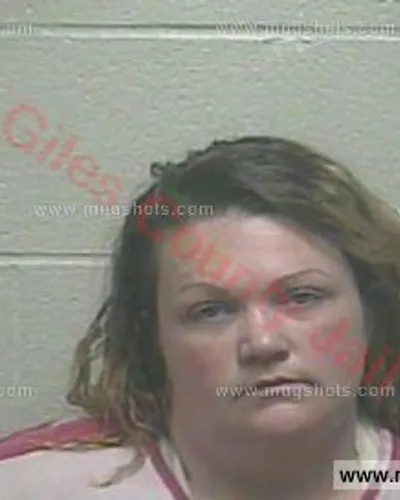 Booking photo of Shonda Workman, Giles County, May 11, 2018