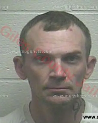 Booking photo of MICHAEL EDWARD CLARK, Giles County, May 31, 2017