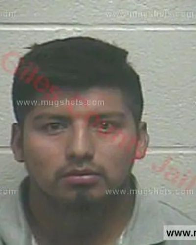 Booking photo of Israel Hernandez, Giles County, Mar 18, 2017