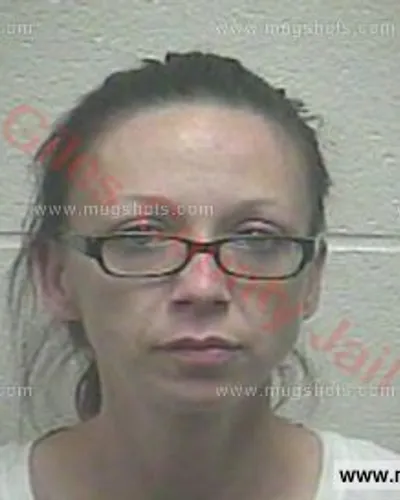 Booking photo of April Dawn St Hilaire, Giles County, May 6, 2017
