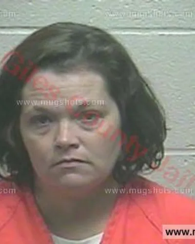 Booking photo of Crystal Nicole Russell, Giles County, Aug 12, 2017