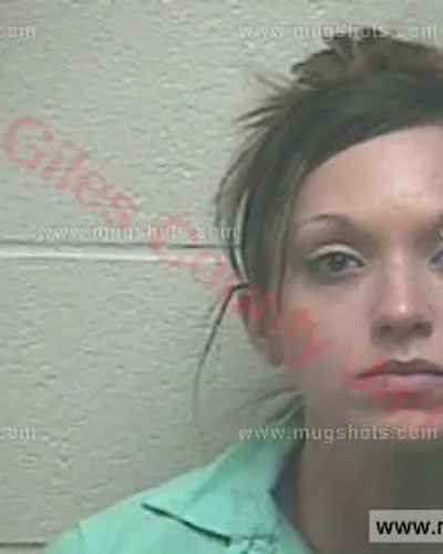 Booking photo of Candace Renee Jones, Giles County, Dec 16, 2016