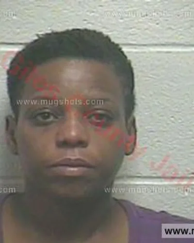 Booking photo of Latoya Nakie Harris, Giles County, Jun 10, 2017