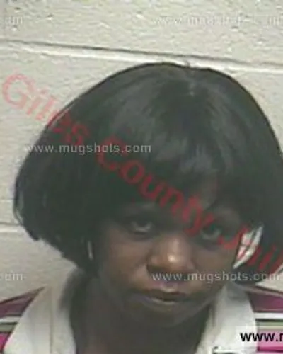 Booking photo of Lynnettea Tashae Jackson, Giles County, Jun 6, 2016