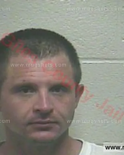 Booking photo of Dustin Lee Berzett, Giles County, Apr 15, 2018