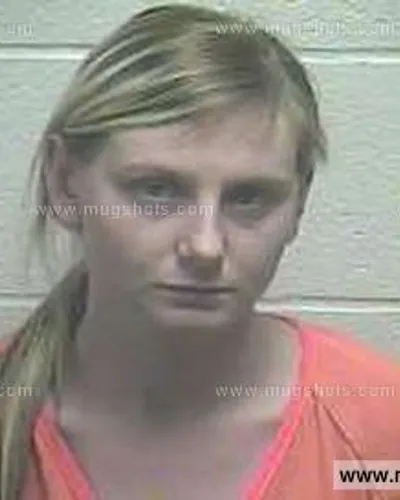 Booking photo of Erica Lemaster, Giles County, Jan 10, 2015