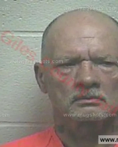 Booking photo of Samuel Quentin Hoback, Giles County, Apr 4, 2018