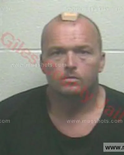 Booking photo of Robert Allan Hickok, Giles County, Apr 18, 2017