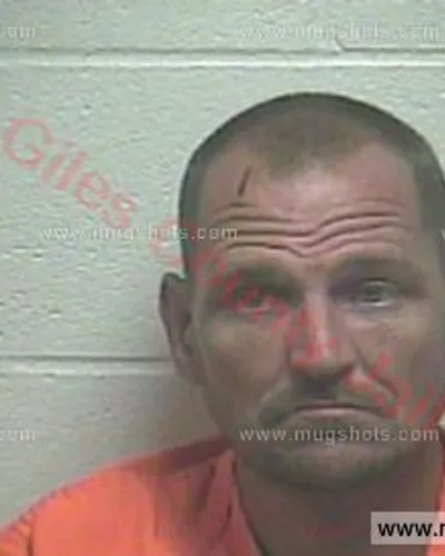 Booking photo of LOYD JARRAD BARNETT Jr., Giles County, May 8, 2017